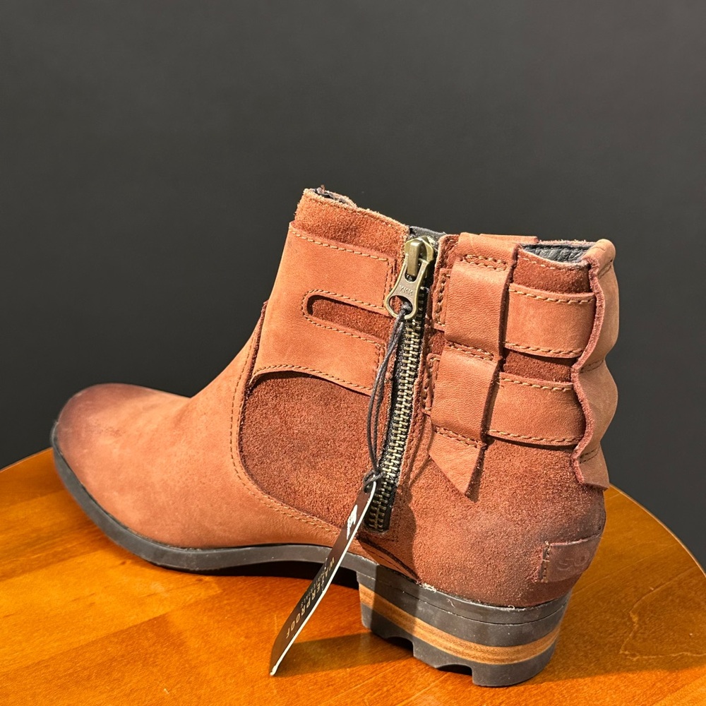 Sorel Burro Brown Waterproof Ankle Boots - Picture 6 of 15